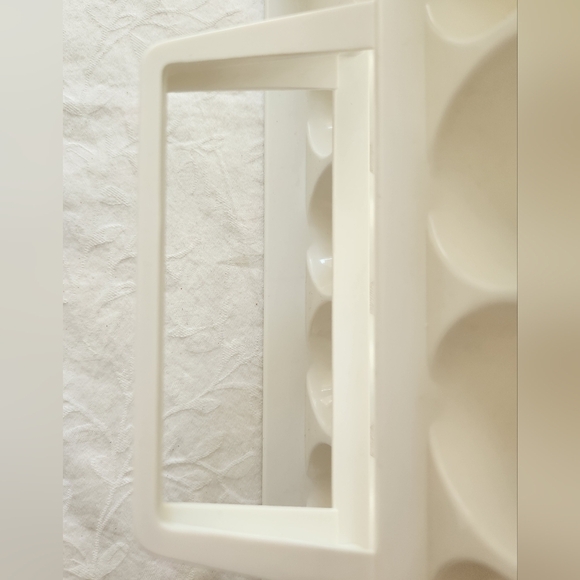 Vintage refrigerator egg tray - Picture 3 of 4